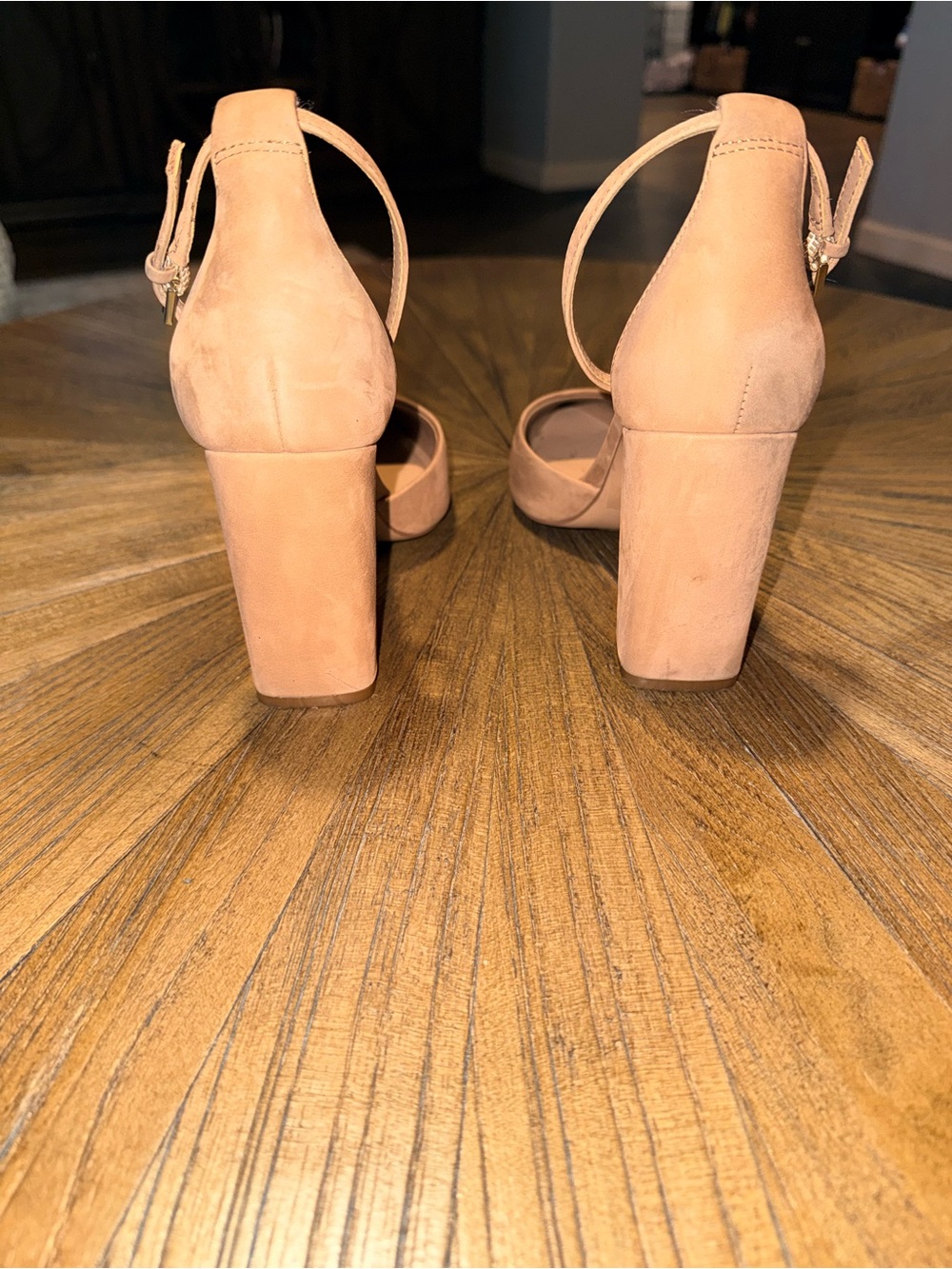 Aldo Women’s tan Suede Pointed-Toe Ankle-Strap Heels size 8 - Picture 4 of 11